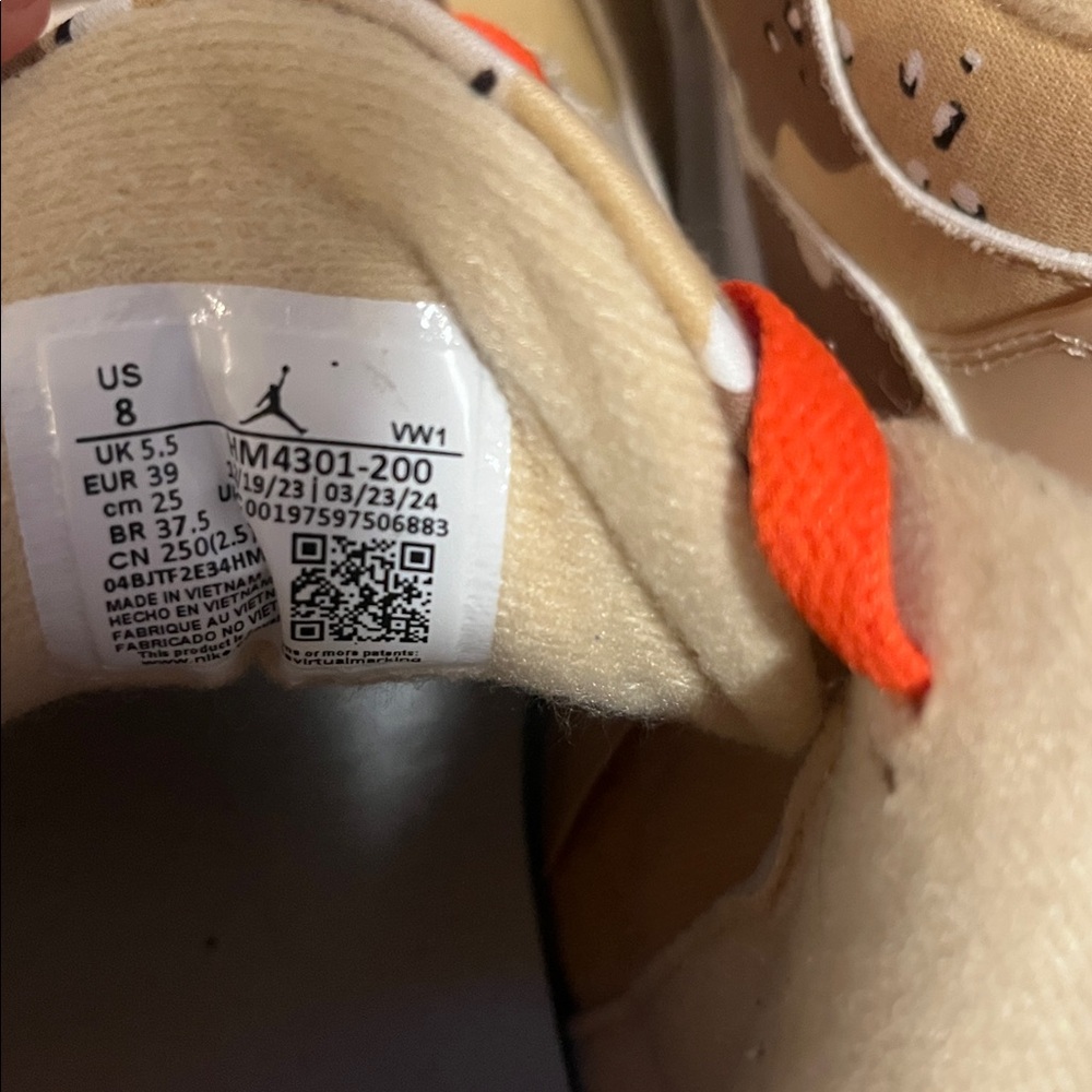 Jordan 3 Retro - Picture 10 of 11